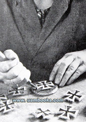 Iron Cross manufacture during the Third Reich, USMBOOKS reference photo
