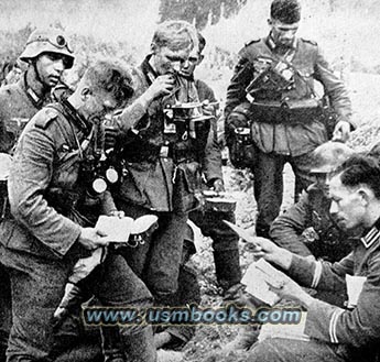 Nazi soldiers reading Feldpost