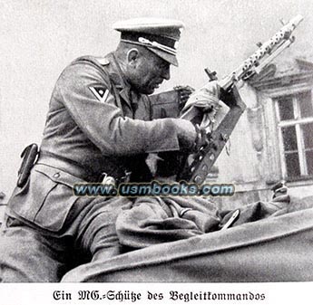 SS Officer Hitlers escort command, LSSAH, Nazi machine gun