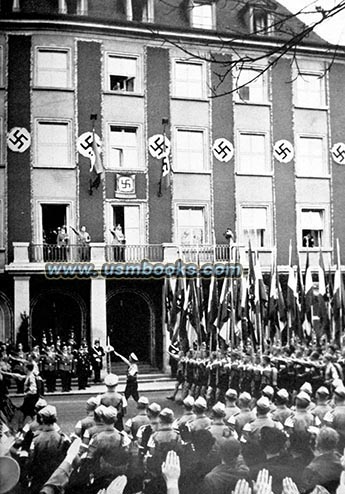 Hitler Vorbeimarsch Deutsche Hof Hotel Nurnberg