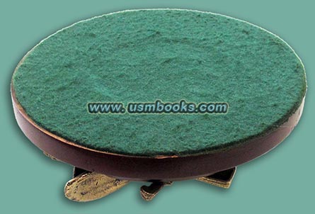 Nazi hunting theme ashtray