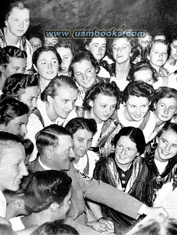 female Hitler fans