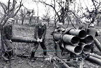 Nazi Nebelwerfer between Salerno and Napels